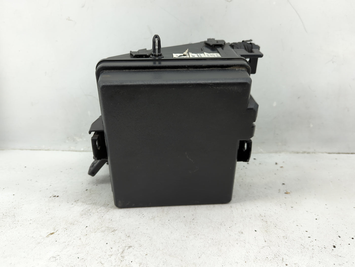 2016-2018 Hyundai Tucson Fusebox Fuse Box Panel Relay Module P/N:91950-D3230 Fits Fits 2016 2017 2018 OEM Used Auto Parts - 