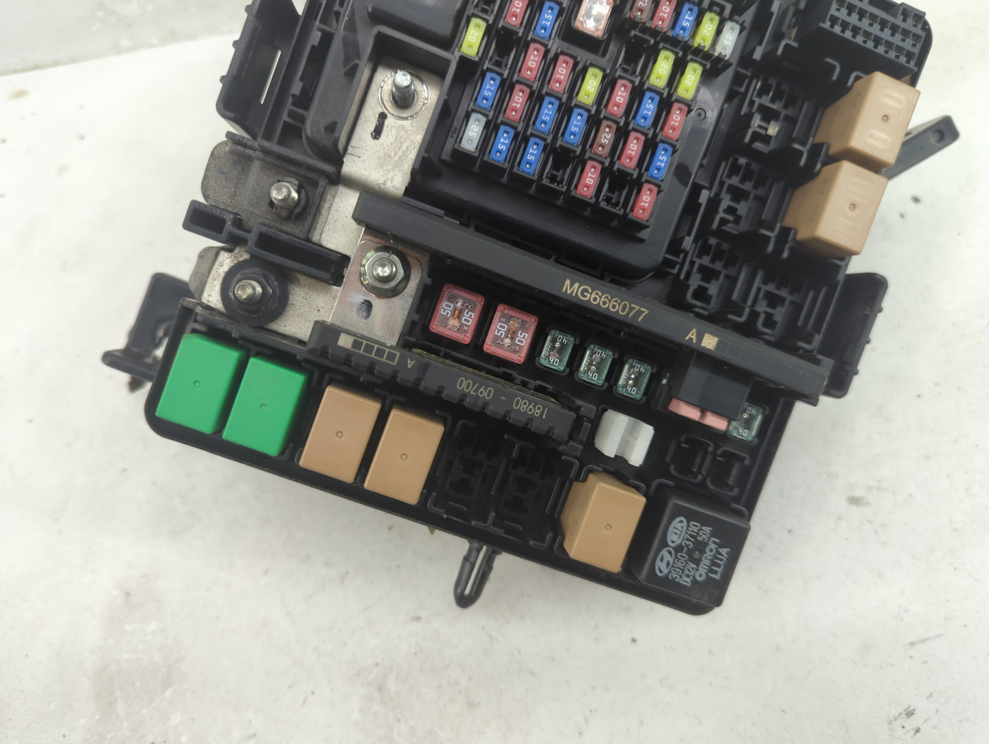 2016-2018 Hyundai Tucson Fusebox Fuse Box Panel Relay Module P/N:91941-D3022 Fits Fits 2016 2017 2018 OEM Used Auto Parts - 