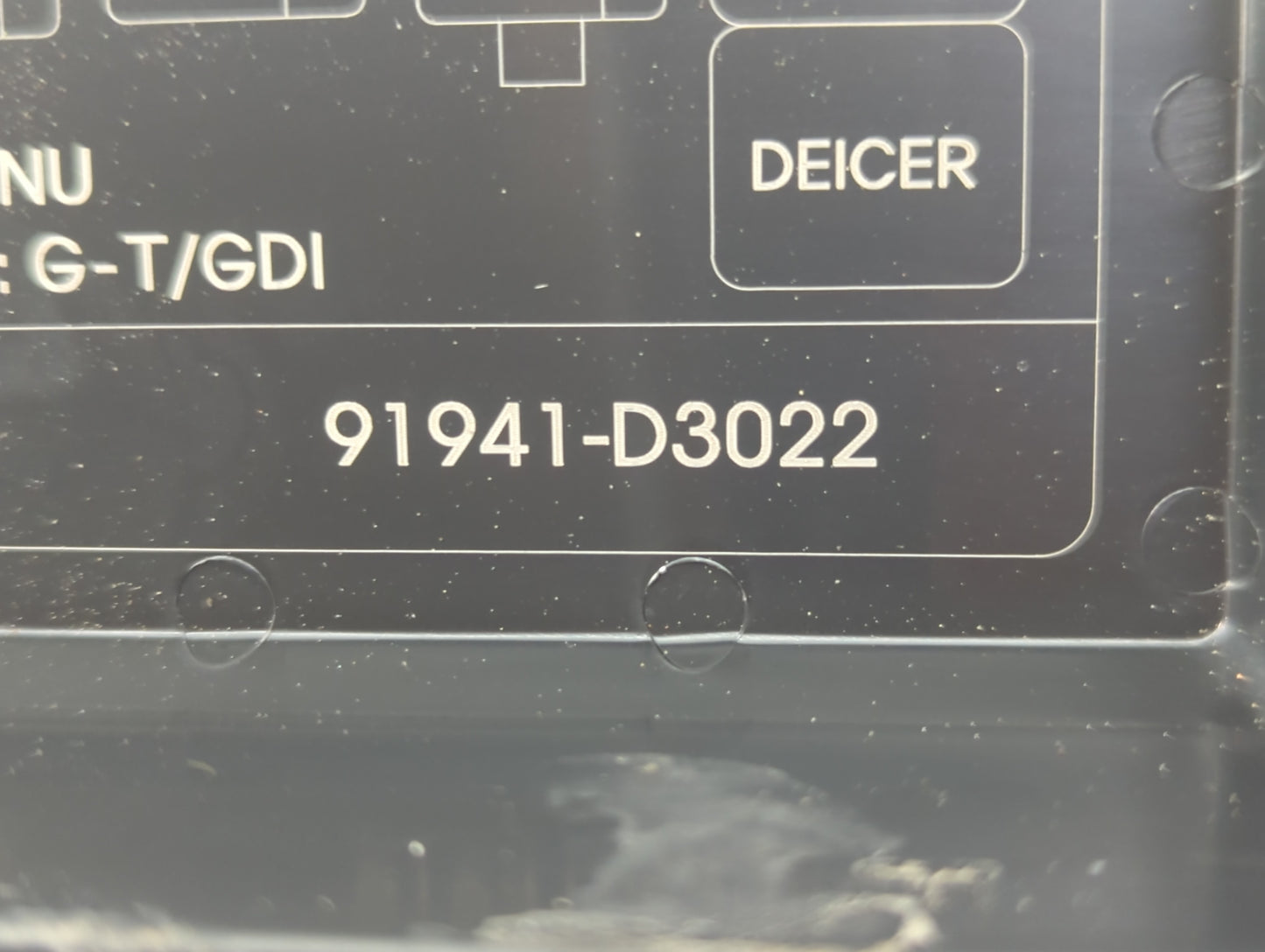 2016-2018 Hyundai Tucson Fusebox Fuse Box Panel Relay Module P/N:91941-D3022 Fits Fits 2016 2017 2018 OEM Used Auto Parts - 