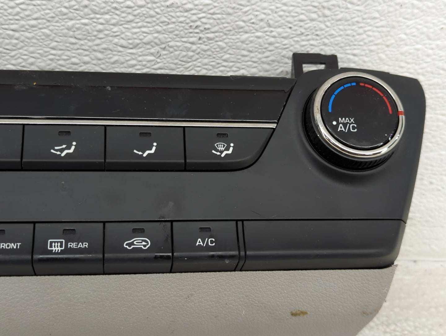 2016-2018 Hyundai Tucson Climate Control Module Temperature AC/Heater Replacement P/N:97250-D3110 Fits Fits 2016 2017 2018 O