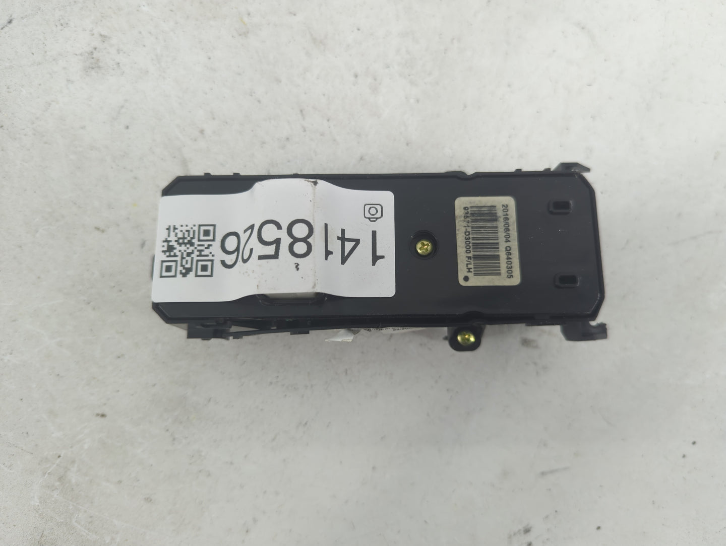 2016-2021 Hyundai Tucson Master Power Window Switch Replacement Driver Side Left P/N:93571-D3000 Fits OEM Used Auto Parts - 
