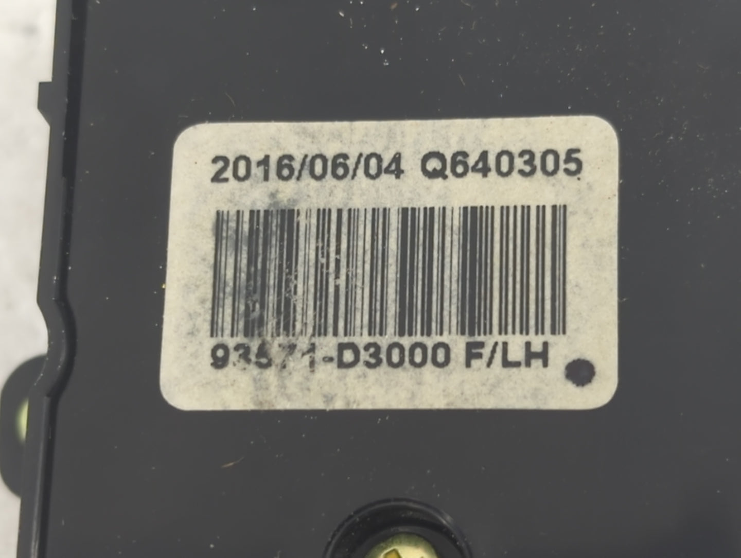 2016-2021 Hyundai Tucson Master Power Window Switch Replacement Driver Side Left P/N:93571-D3000 Fits OEM Used Auto Parts - 