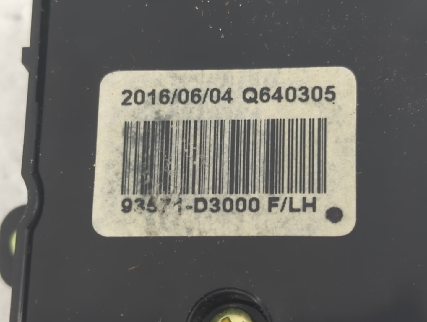 2016-2021 Hyundai Tucson Master Power Window Switch Replacement Driver Side Left P/N:93571-D3000 Fits OEM Used Auto Parts - 