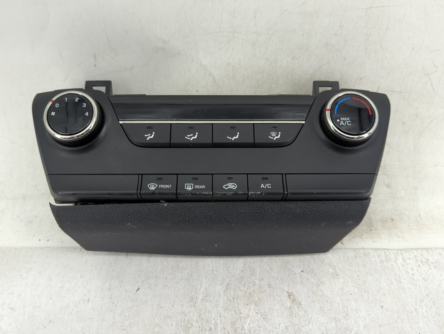 2016-2018 Hyundai Tucson Climate Control Module Temperature AC/Heater Replacement Fits Fits 2016 2017 2018 OEM Used Auto Par