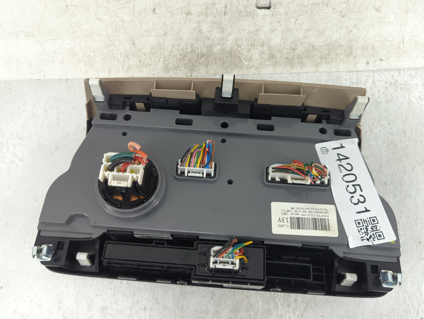 2016-2018 Hyundai Tucson Climate Control Module Temperature AC/Heater Replacement P/N:97250-D3132-TRY 97250D3 Fits OEM Used 