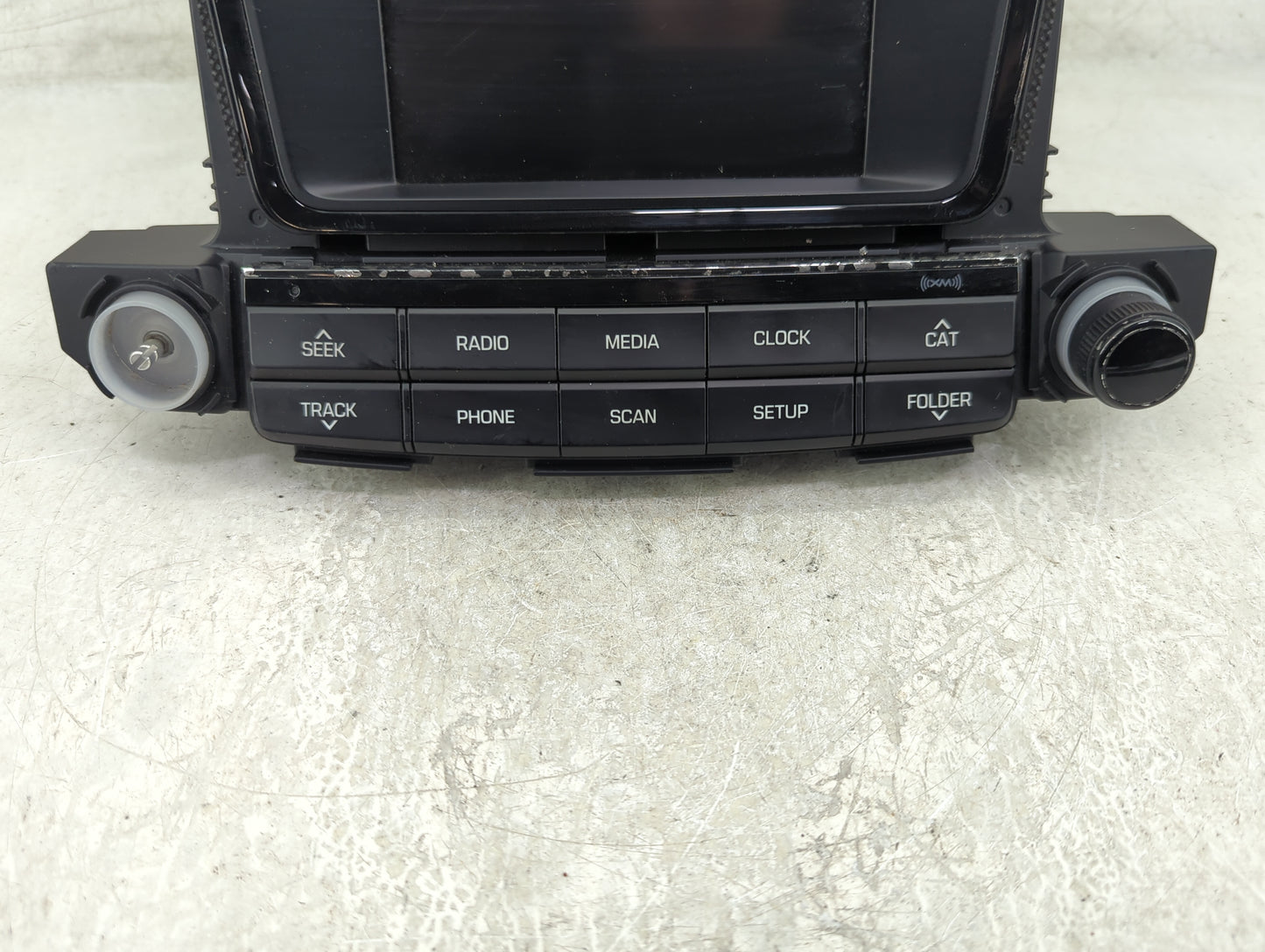 2016-2017 Hyundai Tucson Radio AM FM Cd Player Receiver Replacement P/N:96180-D31004X Fits Fits 2016 2017 OEM Used Auto Part
