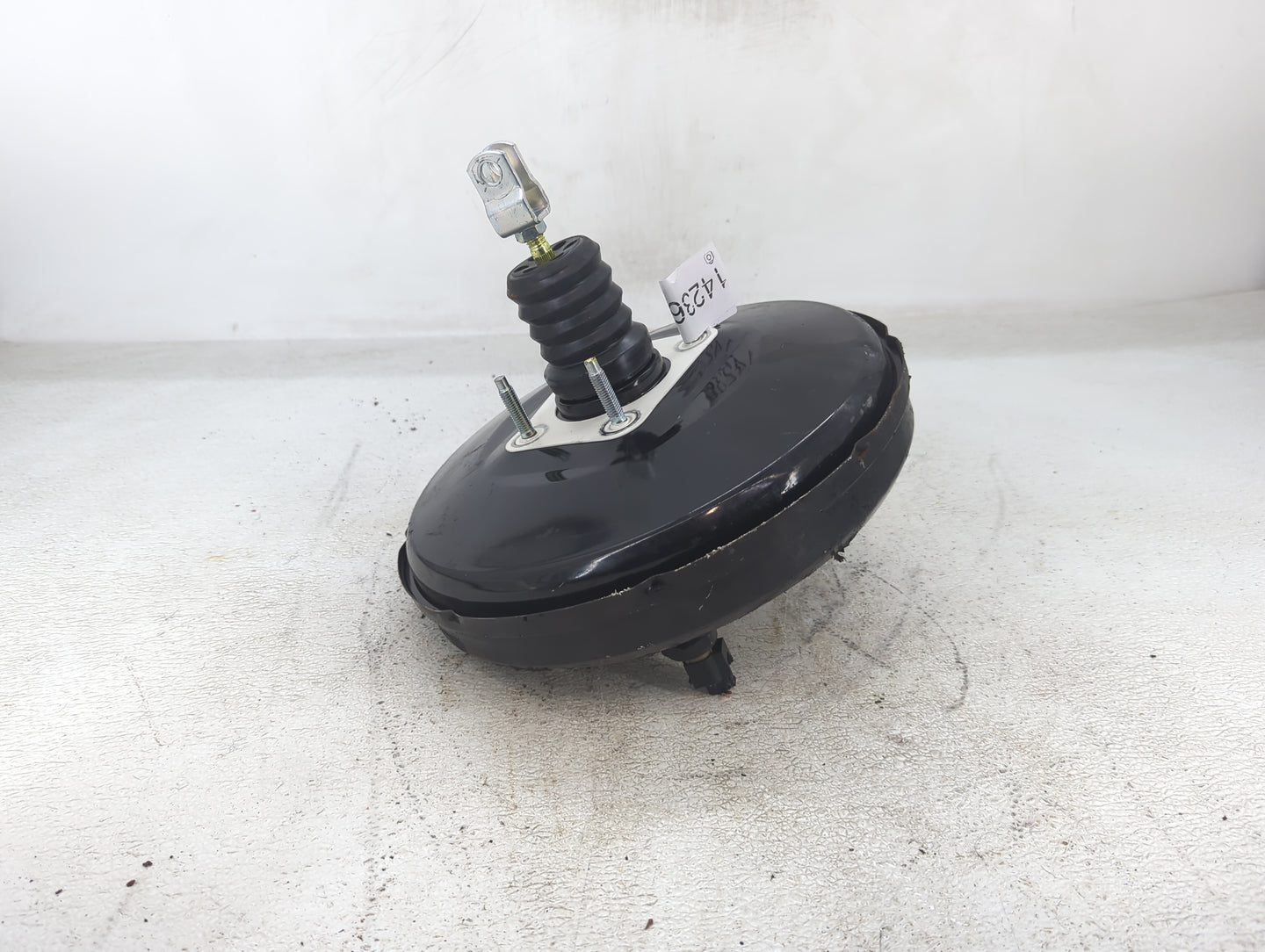 2016-2018 Hyundai Tucson Power Brake Booster Oem - Oemusedautoparts1.com