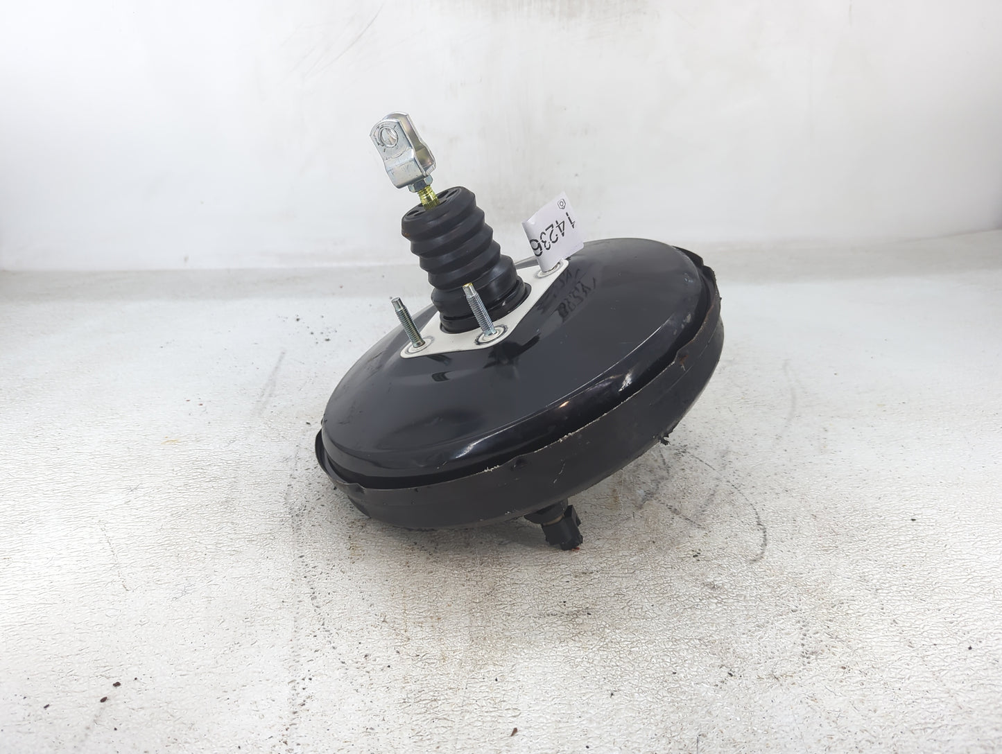 2016-2018 Hyundai Tucson Power Brake Booster Oem - Oemusedautoparts1.com