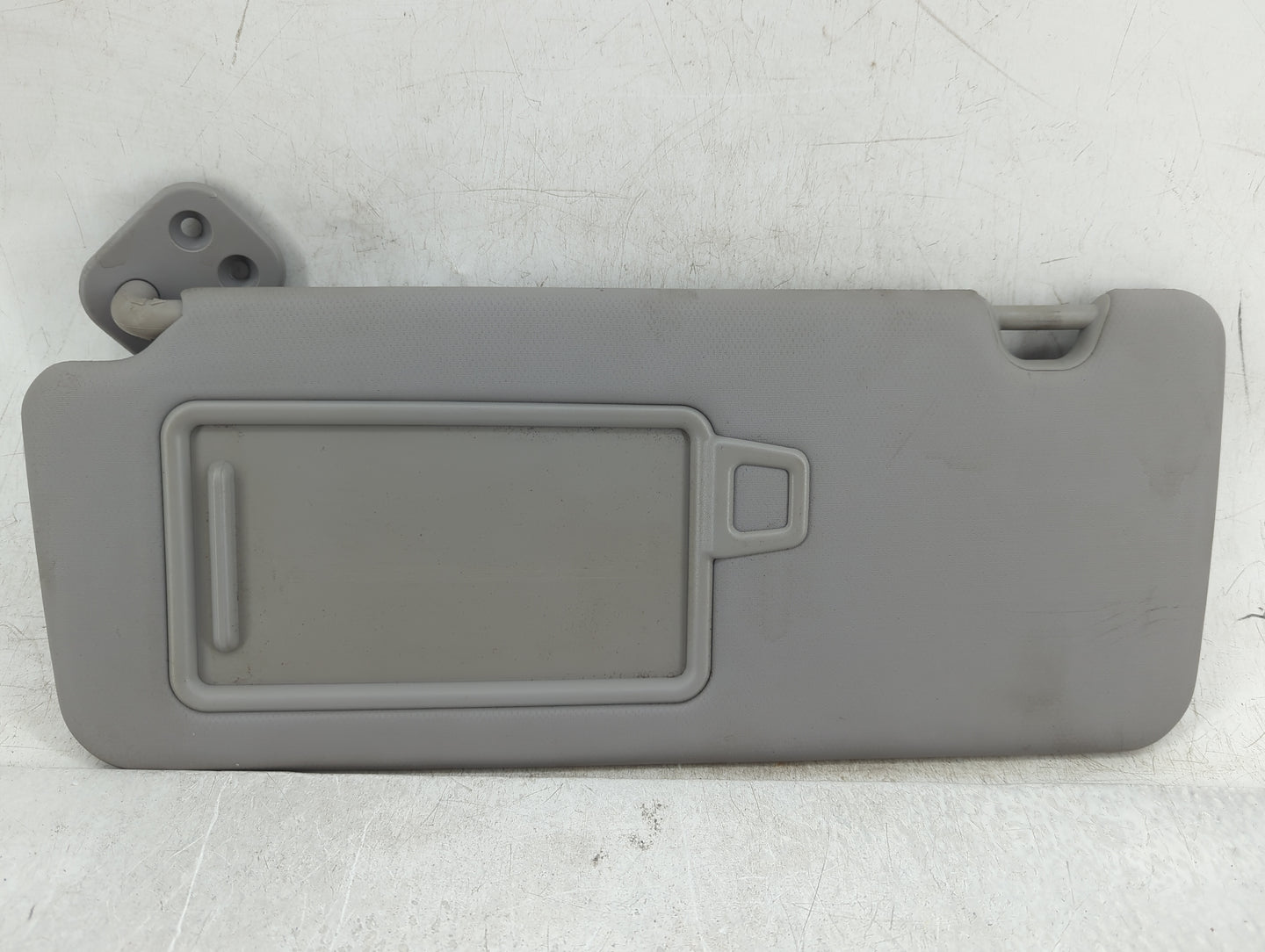2016-2018 Hyundai Tucson Sun Visor Shade Replacement Driver Left Mirror Fits Fits 2016 2017 2018 OEM Used Auto Parts - Oemus