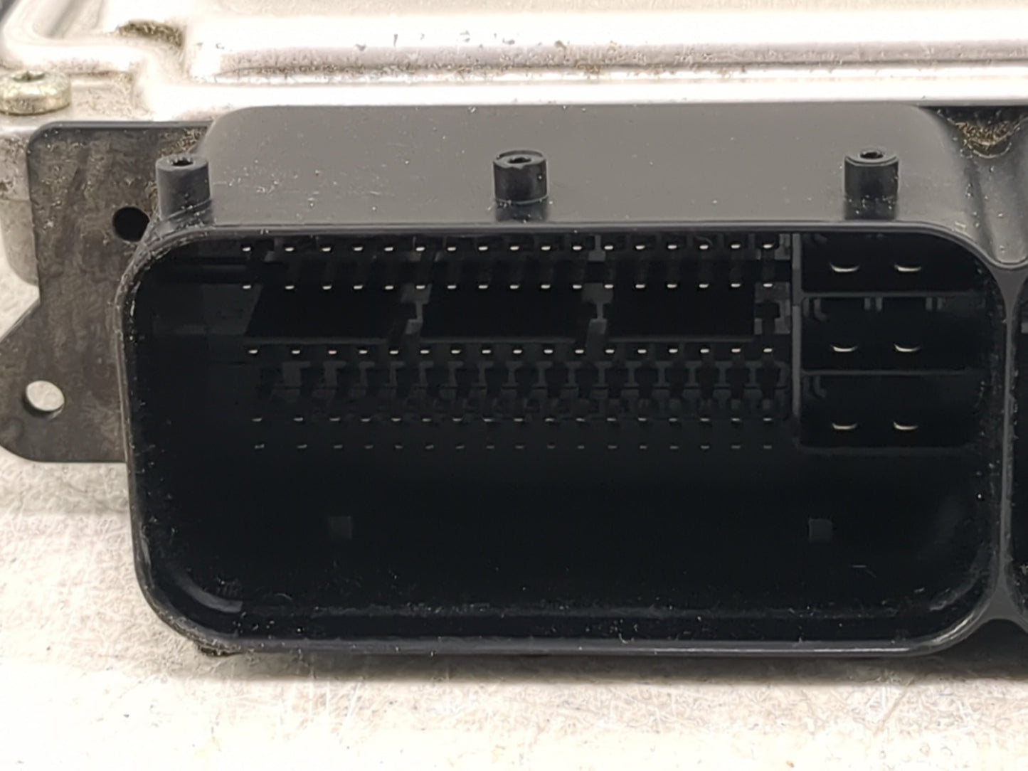 2016-2018 Hyundai Tucson PCM Engine Control Computer ECU ECM PCU OEM P/N:39133-2ETA4 0261S18061 Fits Fits 2016 2017 2018 OEM