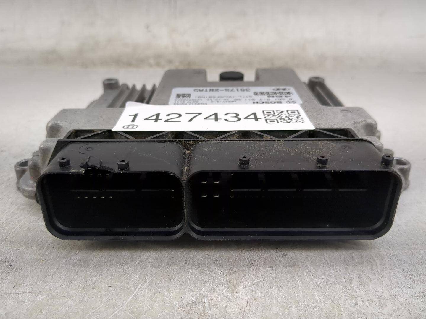 2016-2018 Hyundai Tucson PCM Engine Control Computer ECU ECM PCU OEM P/N:39175-2BTA5 Fits Fits 2016 2017 2018 OEM Used Auto 