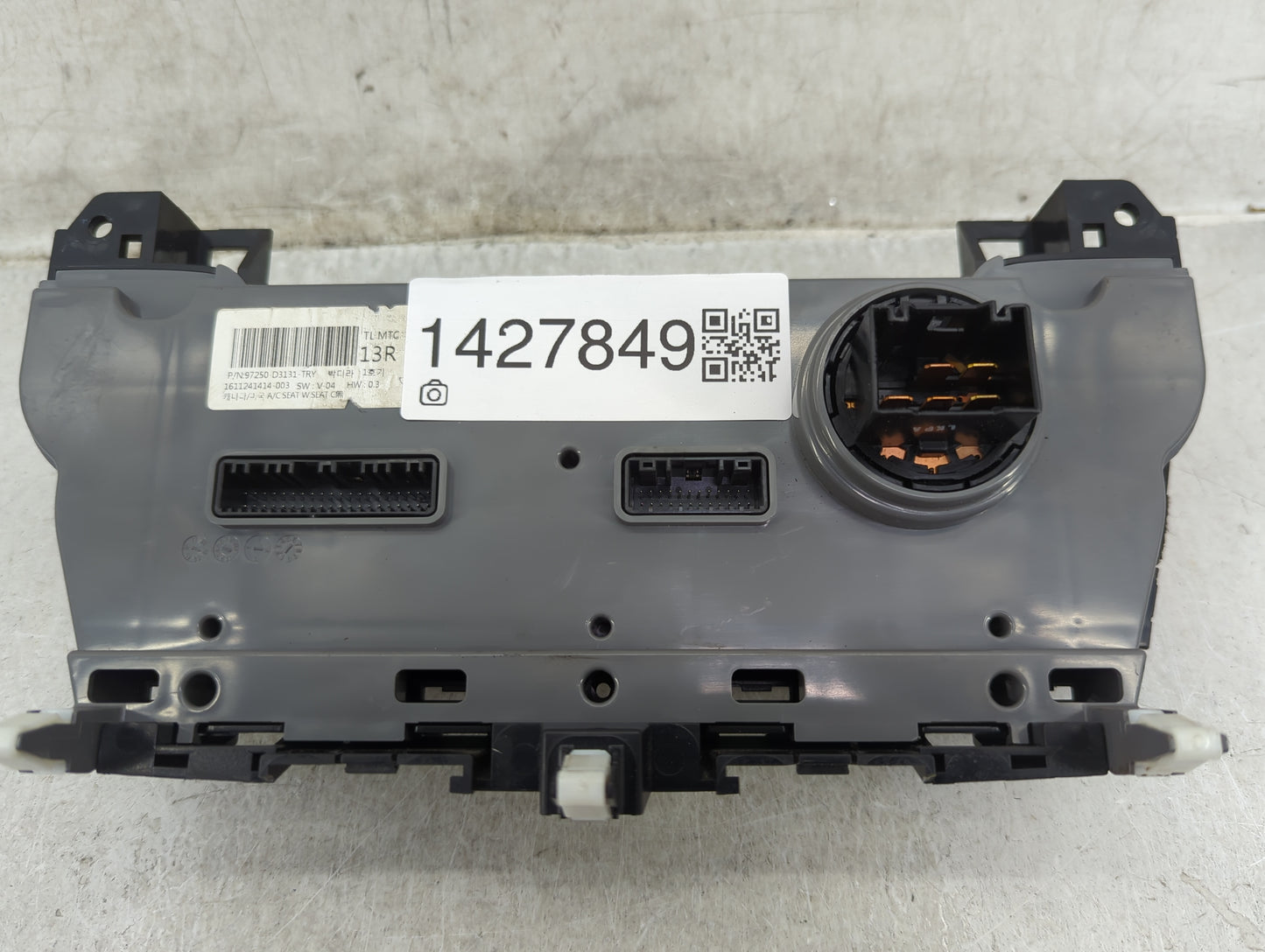 2016-2018 Hyundai Tucson Climate Control Module Temperature AC/Heater Replacement Fits Fits 2016 2017 2018 OEM Used Auto Par