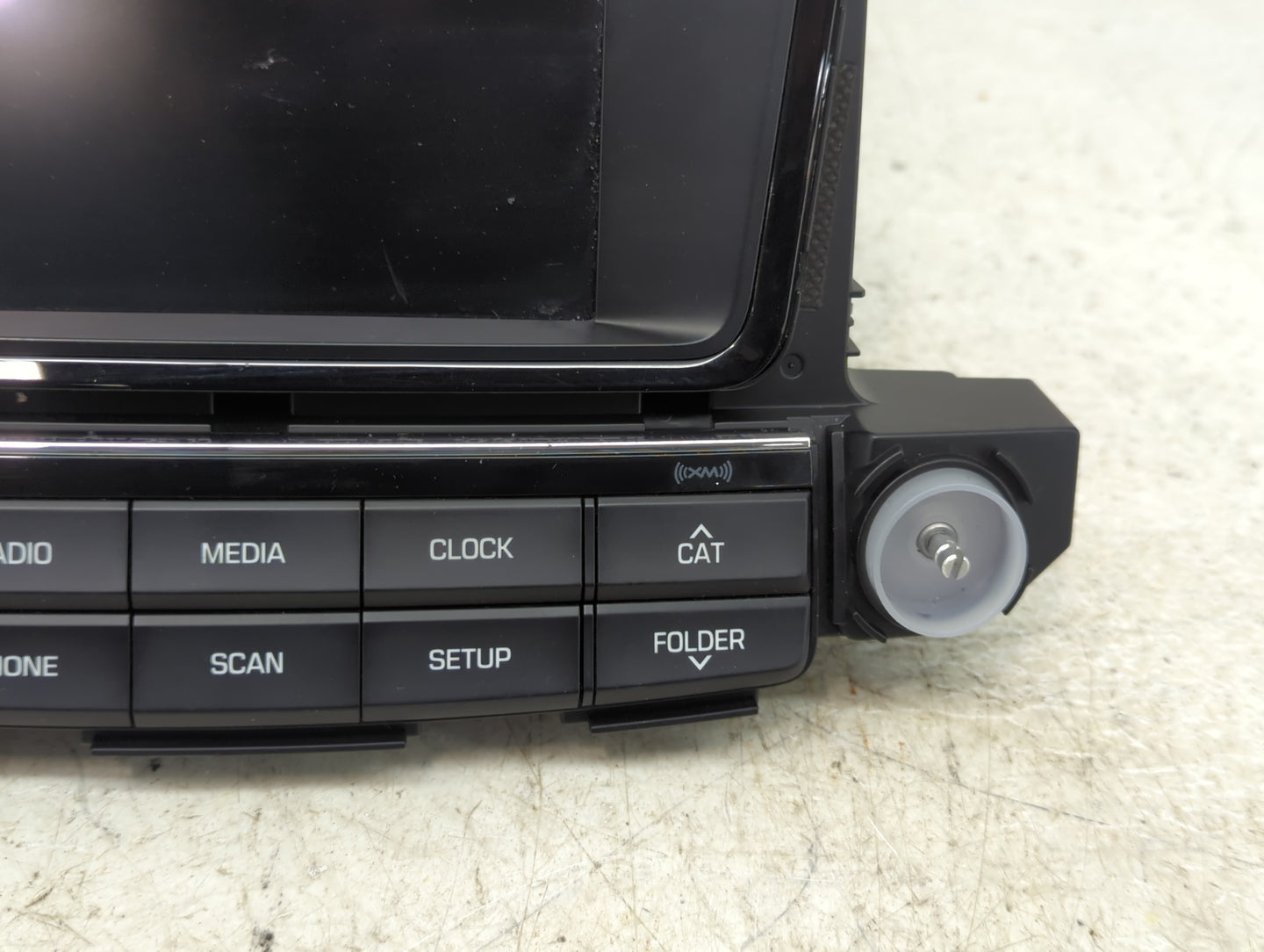 2016-2017 Hyundai Tucson Radio AM FM Cd Player Receiver Replacement P/N:96180-D31004X Fits Fits 2016 2017 OEM Used Auto Part