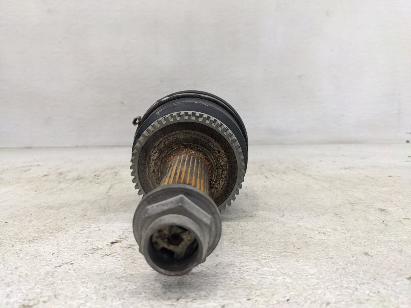 2016-2018 Hyundai Tucson Axle Shaft Front Driver Cv C/v - Oemusedautoparts1.com