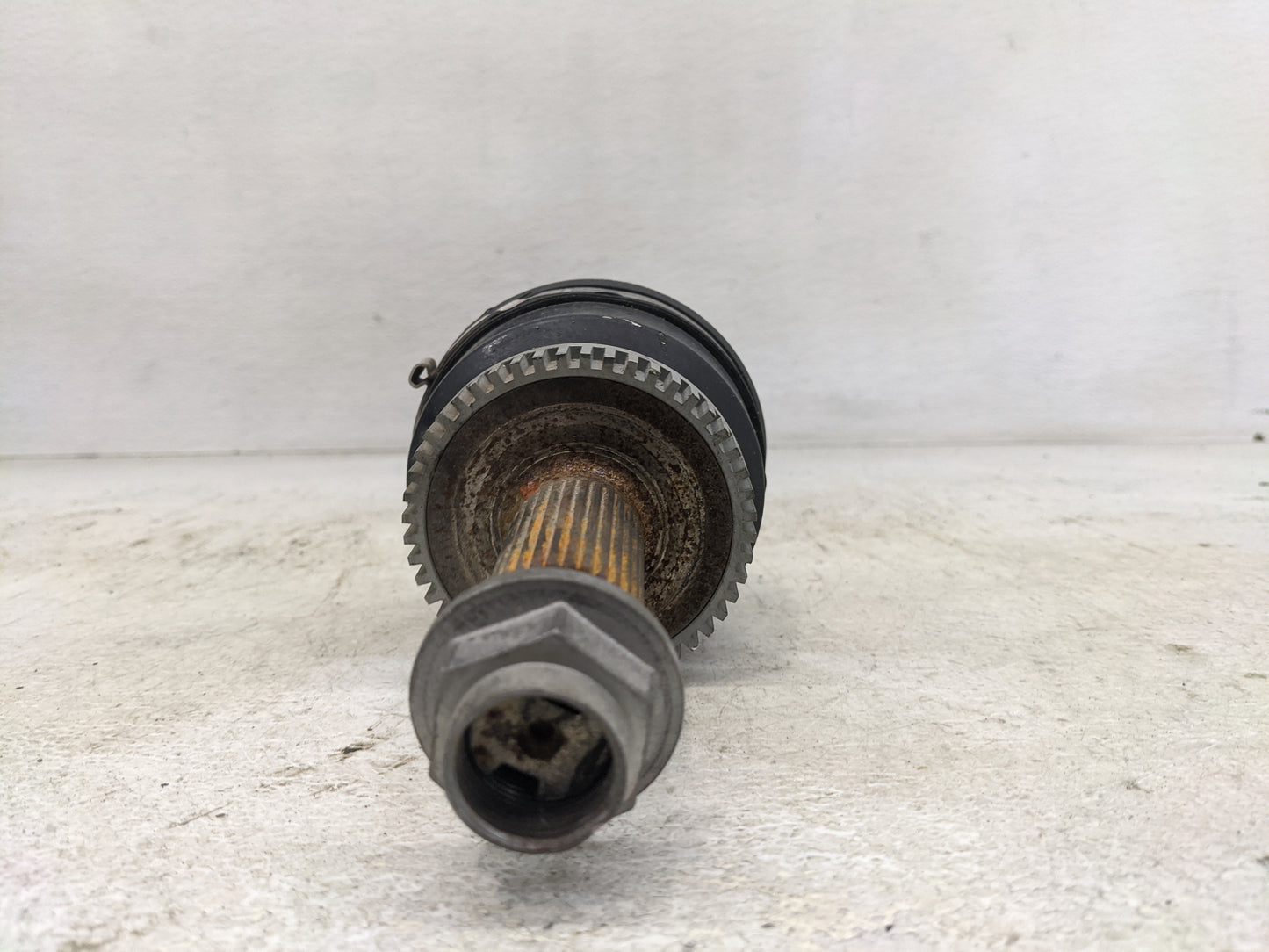 2016-2018 Hyundai Tucson Axle Shaft Front Driver Cv C/v - Oemusedautoparts1.com