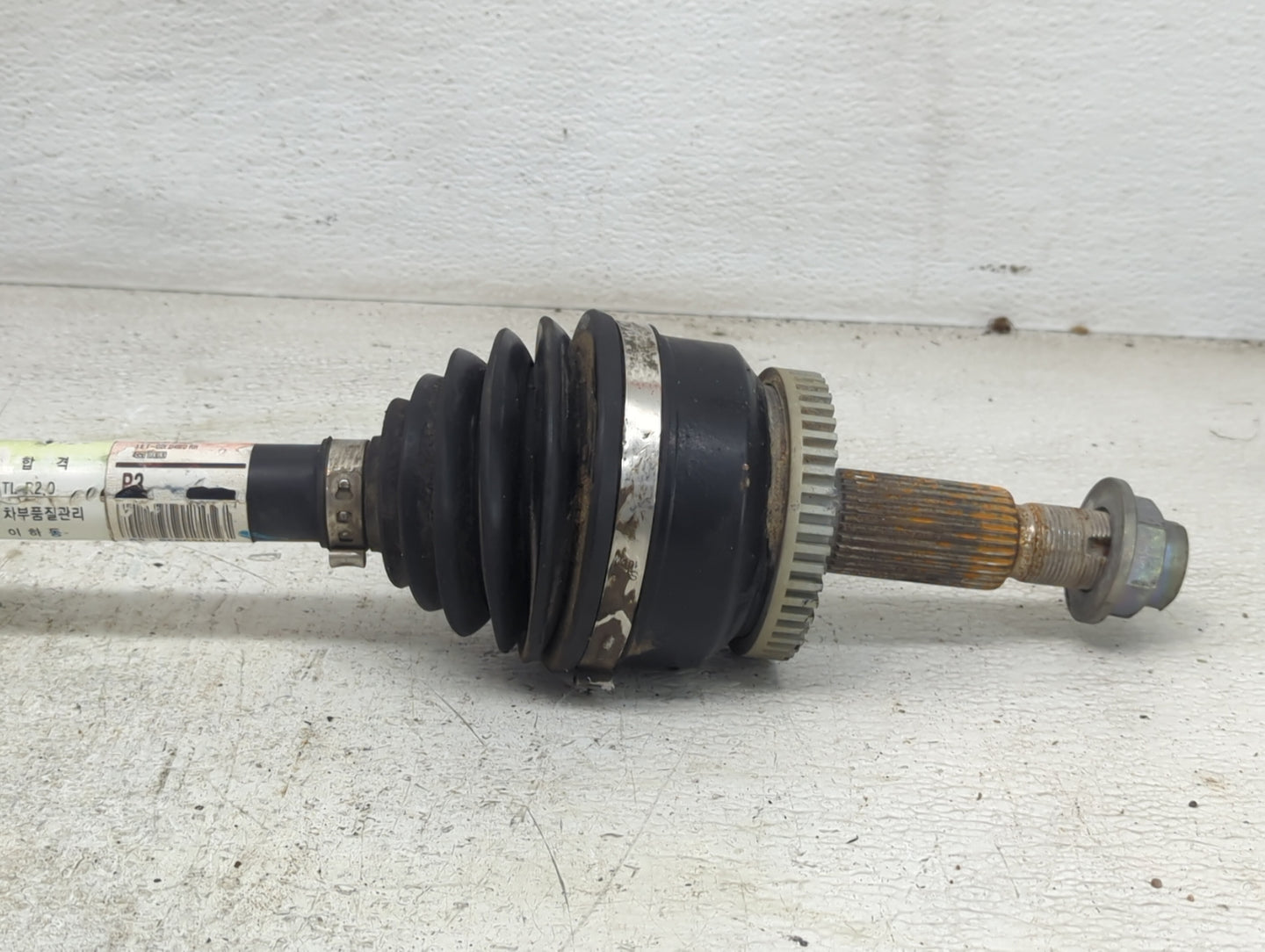 2016-2018 Hyundai Tucson Axle Shaft Front Passenger Cv C/v - Oemusedautoparts1.com