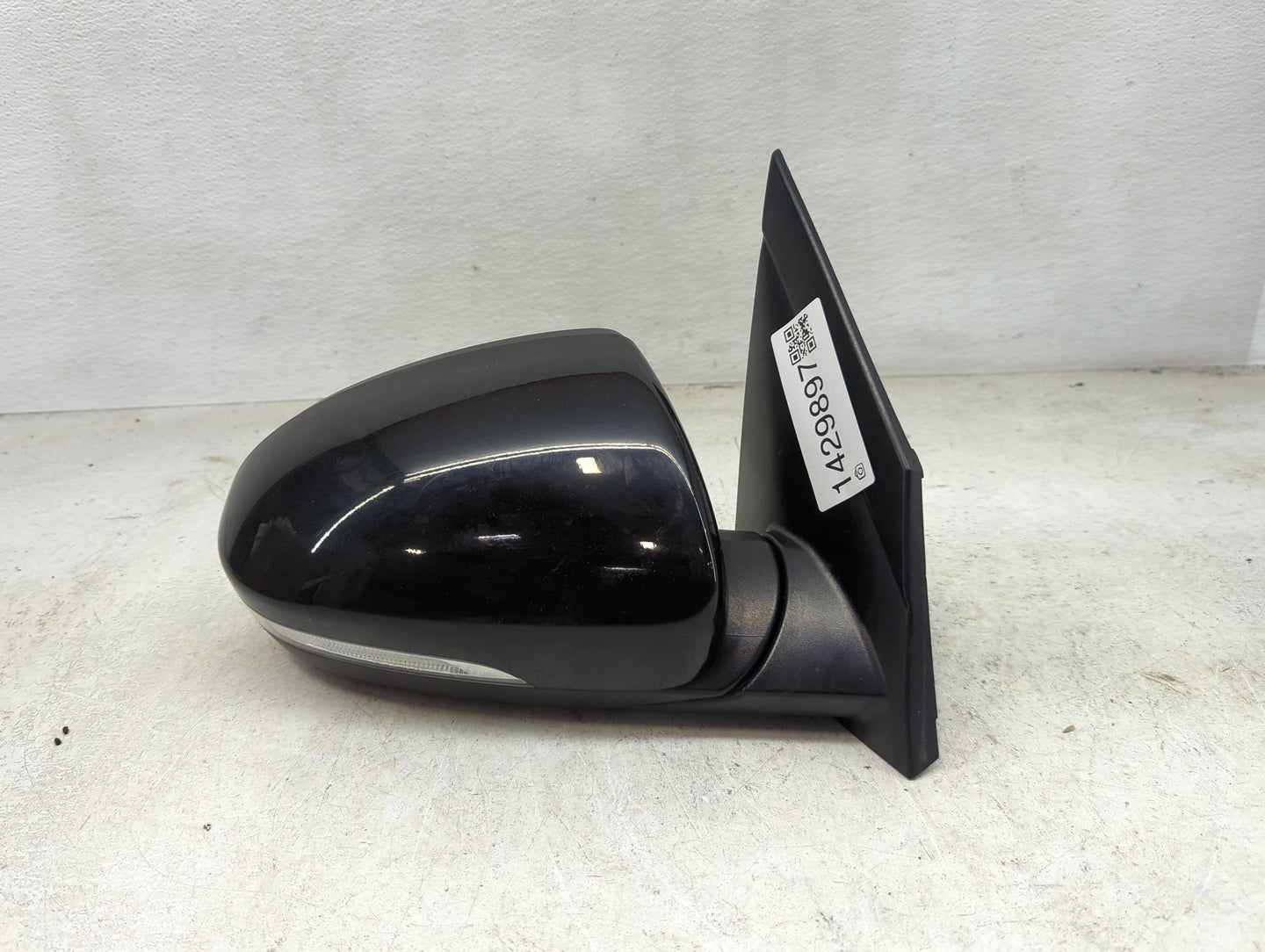 2016-2018 Hyundai Tucson Passenger Side View Mirror - Right Door Mirror OEM Used - Oemusedautoparts1.com