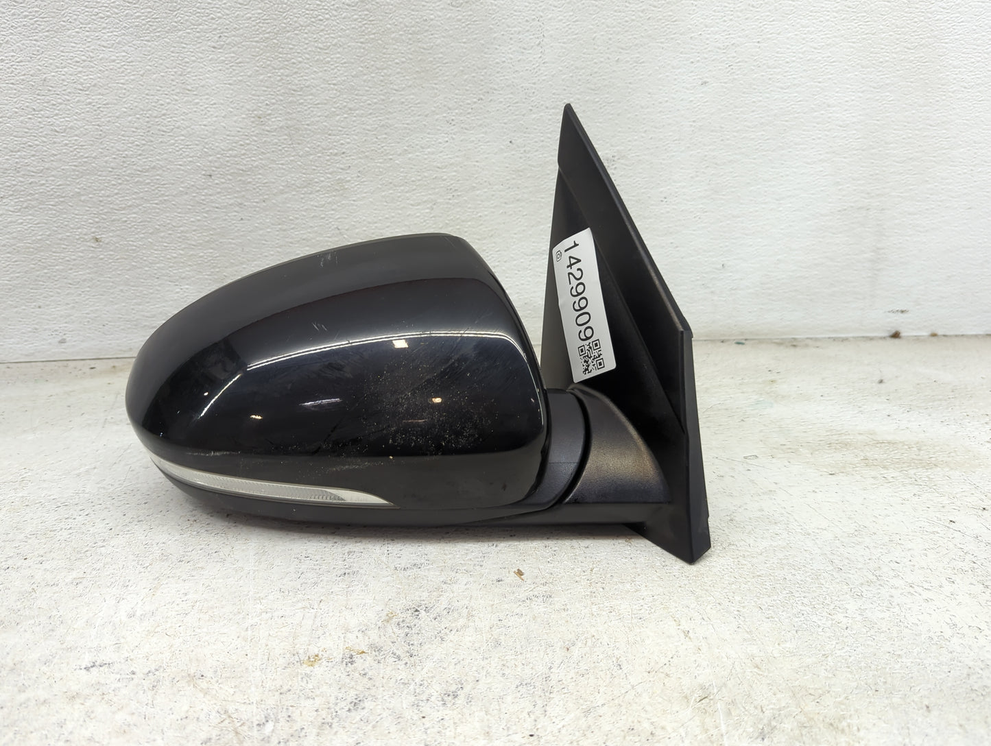 2016-2018 Hyundai Tucson Passenger Side View Mirror - Right Door Mirror OEM Used - Oemusedautoparts1.com