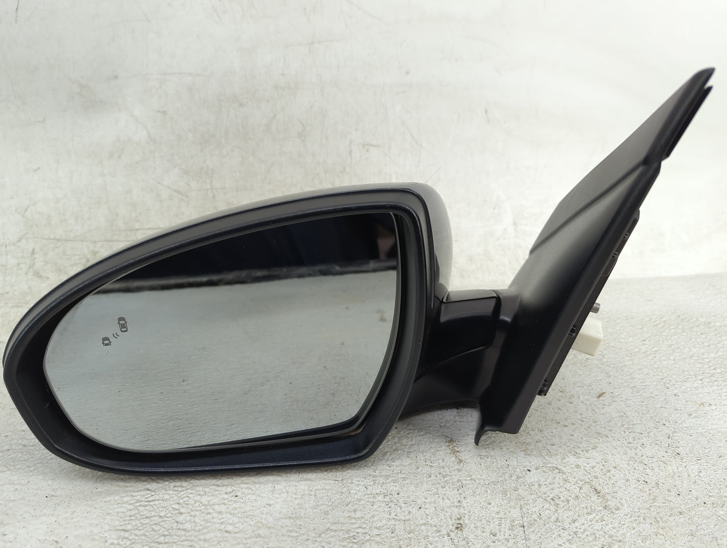 2016-2018 Hyundai Tucson Driver Side View Mirror - Left Door Mirror OEM Used - Oemusedautoparts1.com