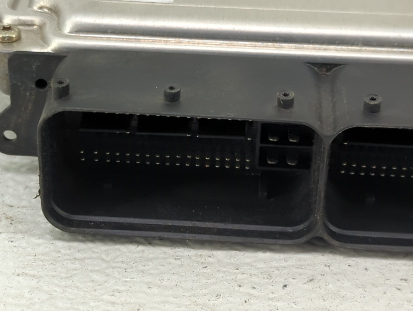 2016-2018 Hyundai Tucson PCM Engine Control Computer ECU ECM PCU OEM P/N:39133-2ETA4 0261S18061 Fits Fits 2016 2017 2018 OEM