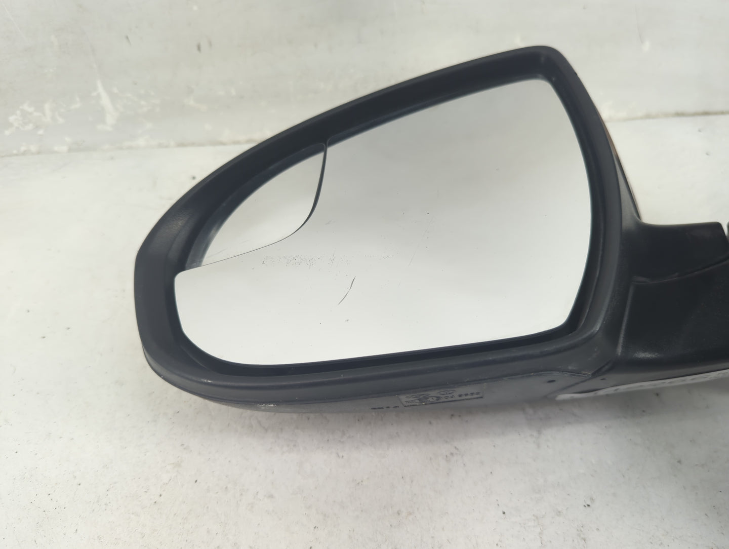 2016-2018 Hyundai Tucson Driver Side View Mirror - Left Door Mirror OEM Used - Oemusedautoparts1.com