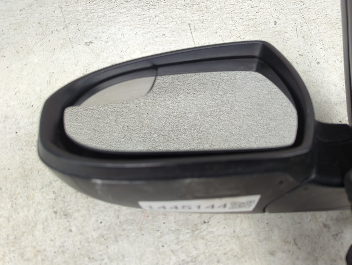 2016-2018 Hyundai Tucson Driver Side View Mirror - Left Door Mirror OEM Used - Oemusedautoparts1.com