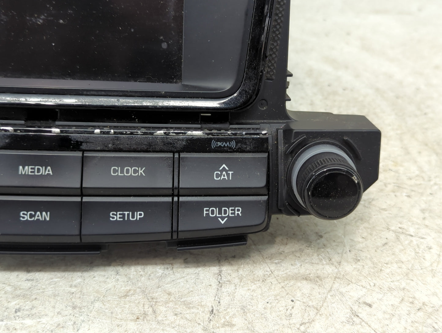 2016-2017 Hyundai Tucson Radio AM FM Cd Player Receiver Replacement P/N:96180-D31004X AC1B9D3AN Fits Fits 2016 2017 OEM Used