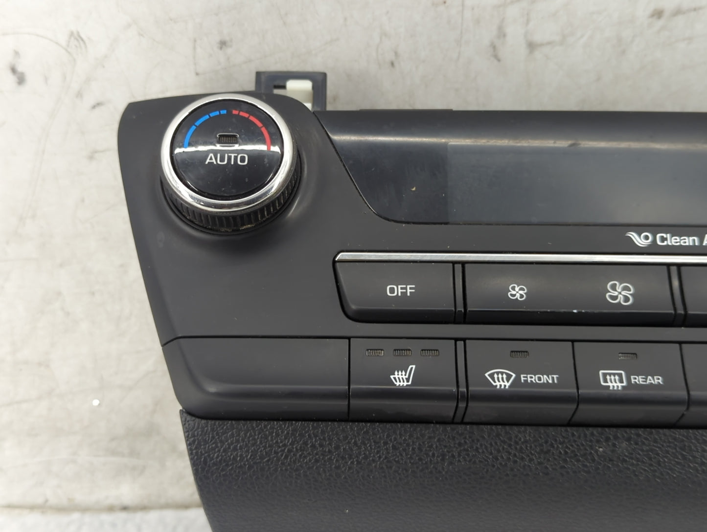 2017 Hyundai Tucson Climate Control Module Temperature AC/Heater Replacement P/N:97250-D3571TRY Fits OEM Used Auto Parts - O