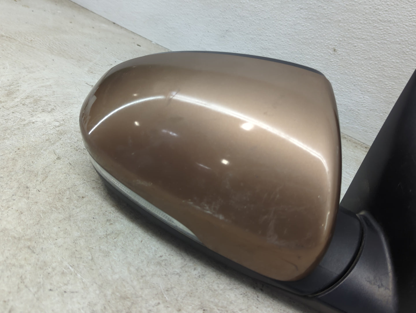 2016-2018 Hyundai Tucson Passenger Side View Mirror - Right Door Mirror OEM Used - Oemusedautoparts1.com
