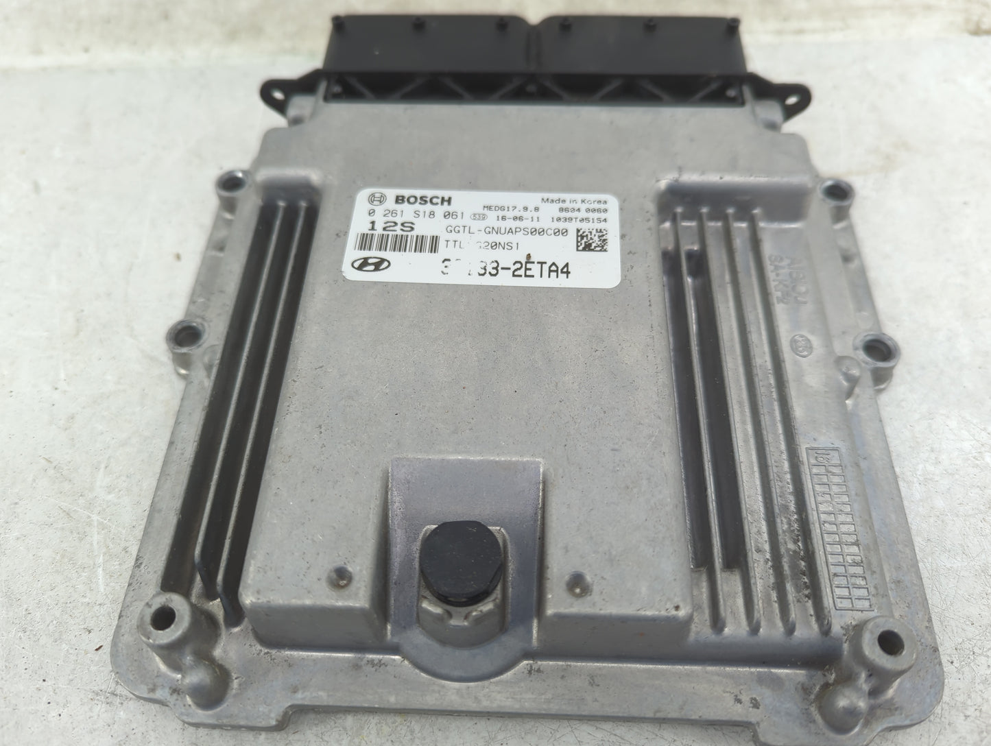 2016-2018 Hyundai Tucson PCM Engine Control Computer ECU ECM PCU OEM P/N:0261S18061 39133-2ETA4 Fits Fits 2016 2017 2018 OEM