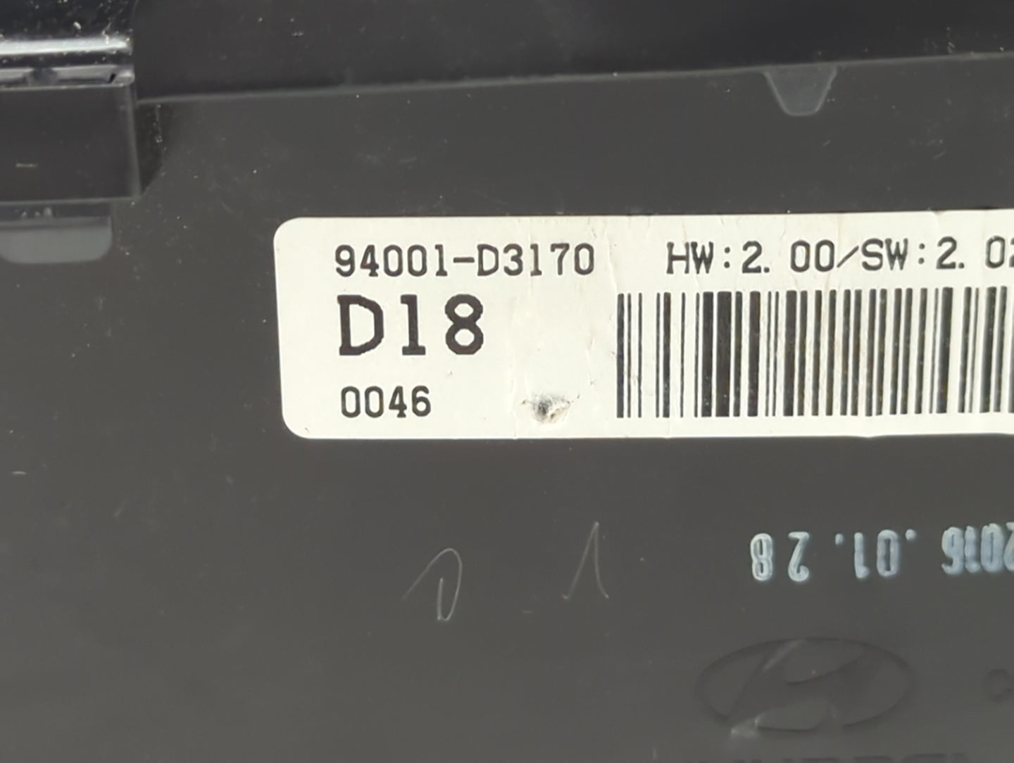 2016-2017 Hyundai Tucson Instrument Cluster Speedometer Gauges P/N:94001-D3170 94001-D3181 Miles: Fits Fits 2016 2017 OEM Us