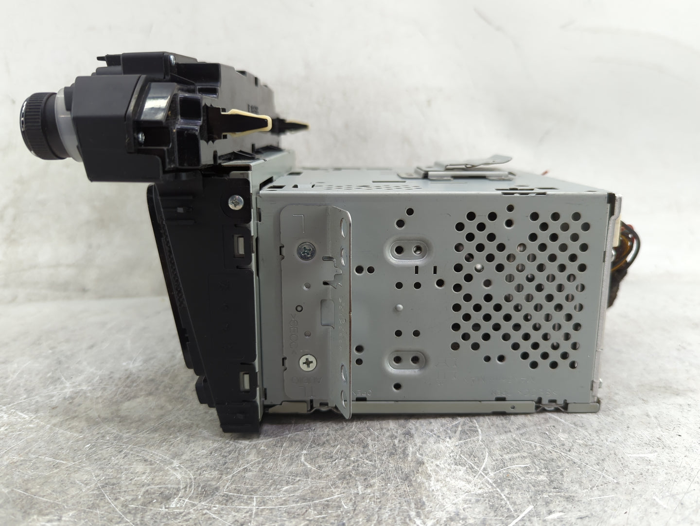 2016-2017 Hyundai Tucson Radio AM FM Cd Player Receiver Replacement P/N:SJOH504874 6742506, HXAMU3CE Fits Fits 2016 2017 OEM