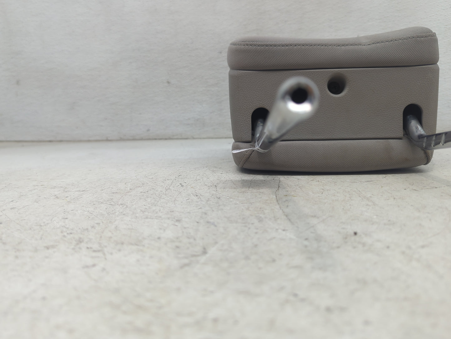 2017 Hyundai Tucson Headrest Head Rest Front Driver Passenger Seat Fits OEM Used Auto Parts - Oemusedautoparts1.com