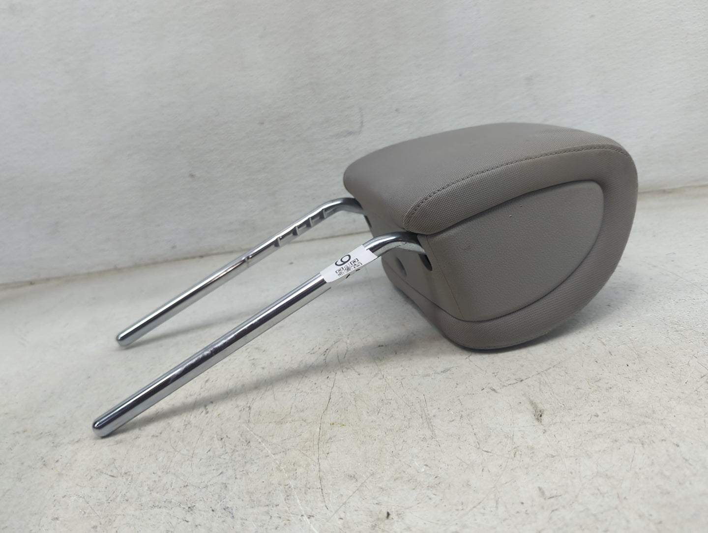 2017 Hyundai Tucson Headrest Head Rest Front Driver Passenger Seat Fits OEM Used Auto Parts - Oemusedautoparts1.com