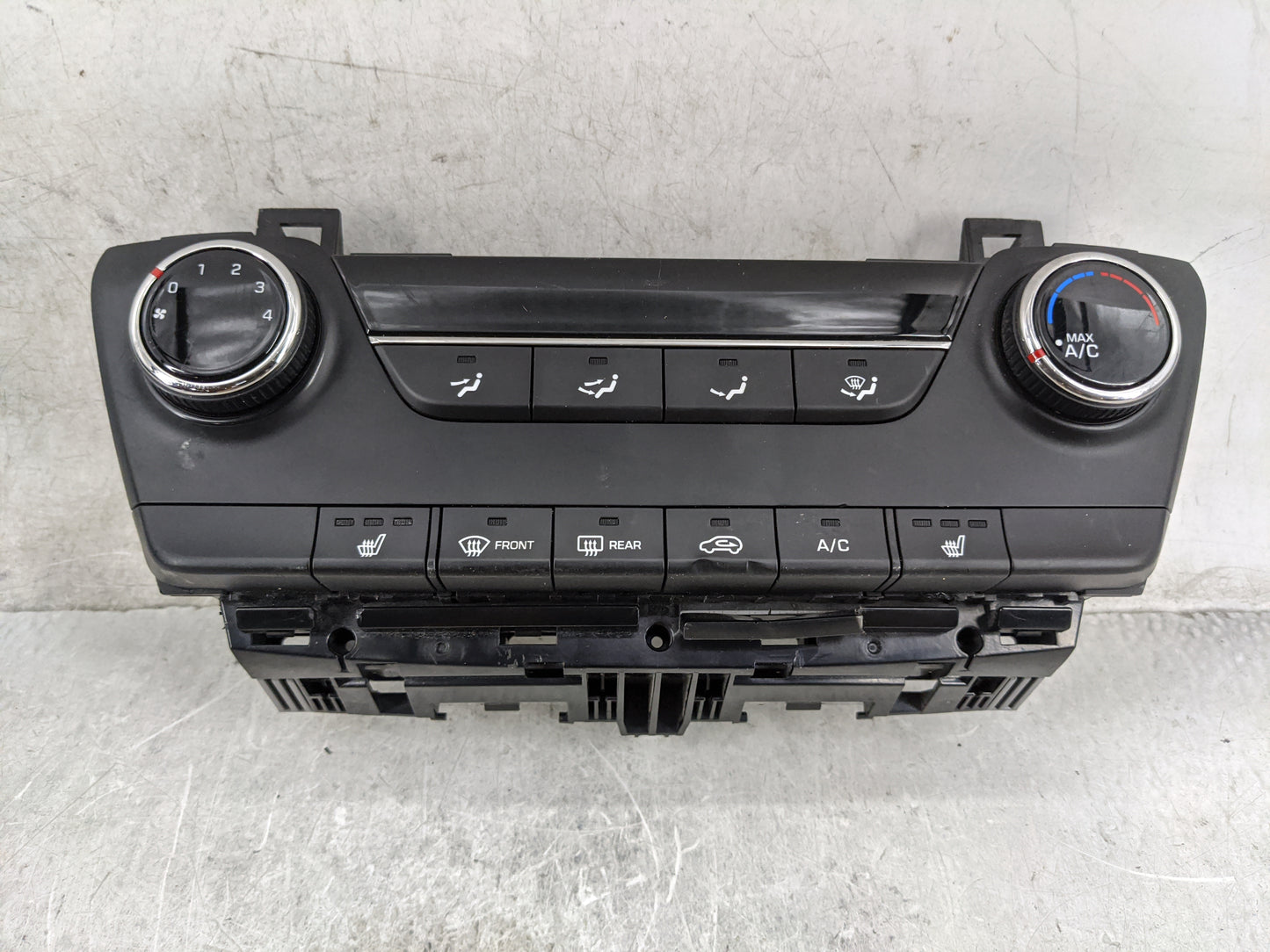 2016-2018 Hyundai Tucson Climate Control Module Temperature AC/Heater Replacement P/N:97250-D3131-YAK 97250-D3XXX Fits OEM U
