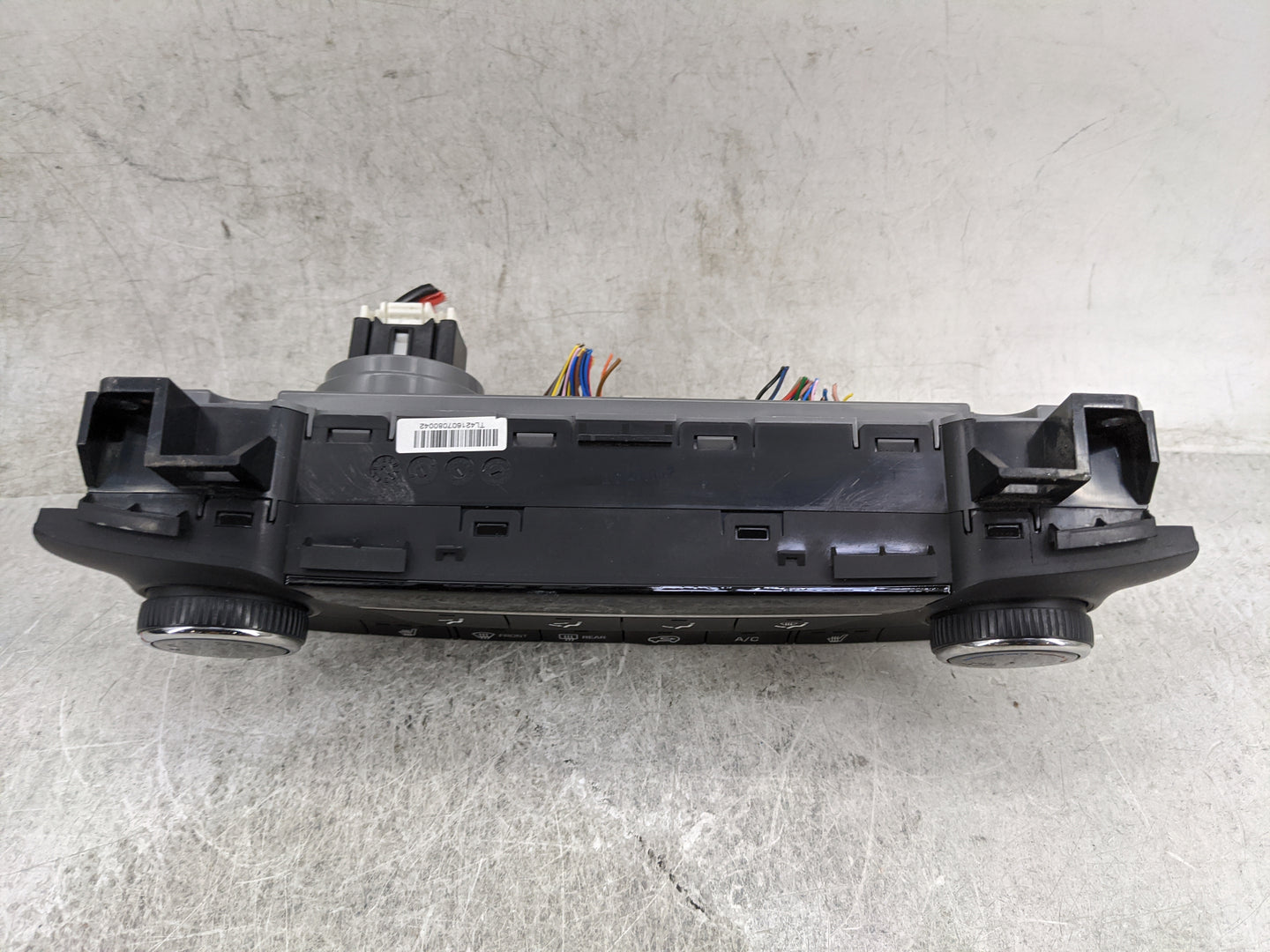 2016-2018 Hyundai Tucson Climate Control Module Temperature AC/Heater Replacement P/N:97250-D3131-YAK 97250-D3XXX Fits OEM U