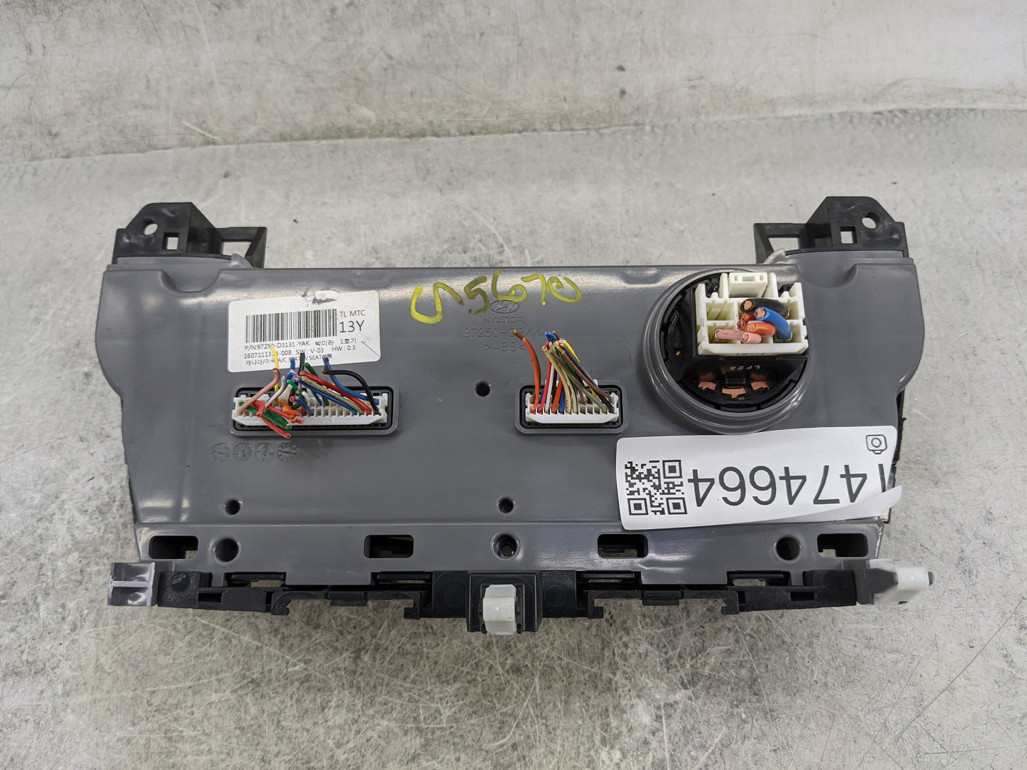2016-2018 Hyundai Tucson Climate Control Module Temperature AC/Heater Replacement P/N:97250-D3131-YAK 97250-D3XXX Fits OEM U