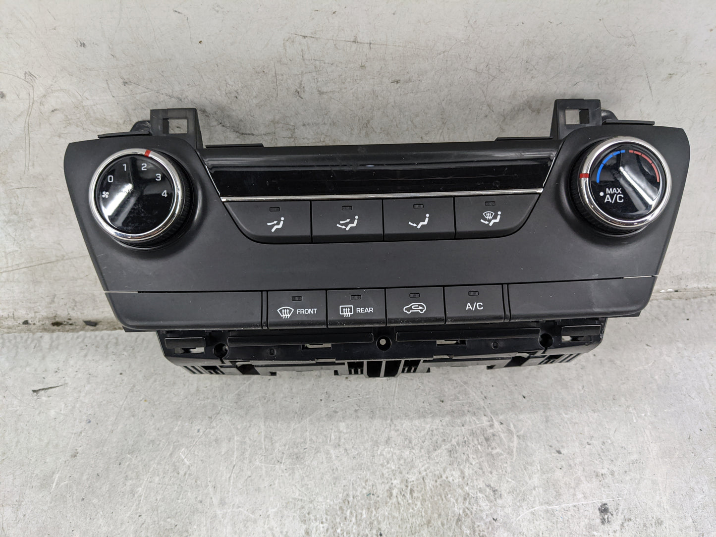 2016-2018 Hyundai Tucson Climate Control Module Temperature AC/Heater Replacement P/N:97250-D3111-TGG 1607081003-045 Fits OE