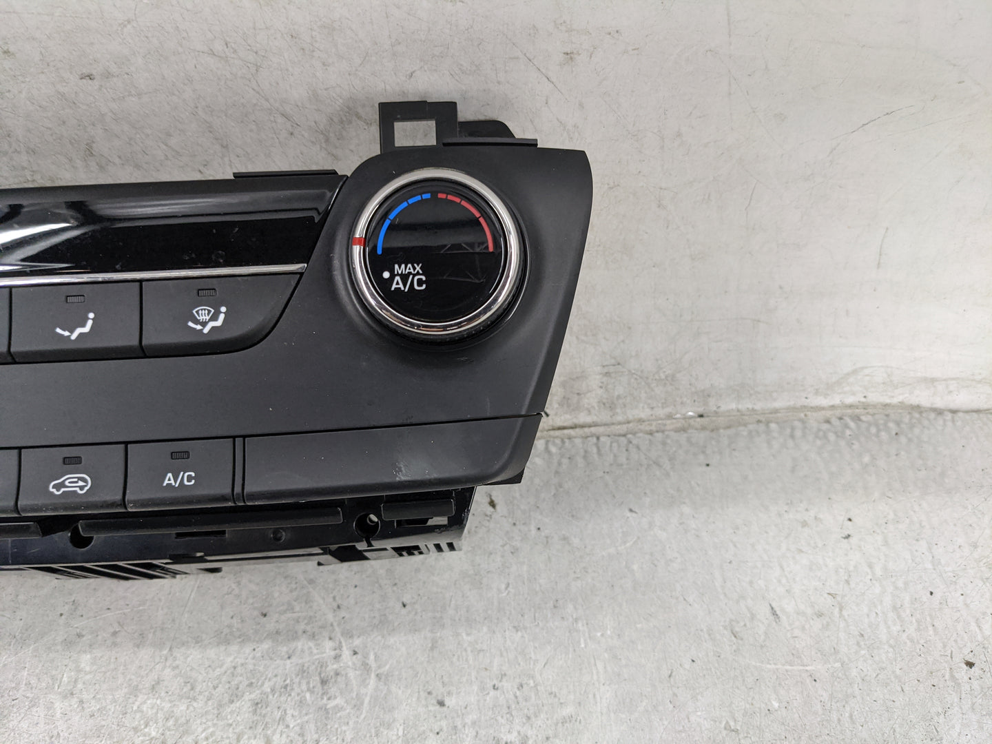 2016-2018 Hyundai Tucson Climate Control Module Temperature AC/Heater Replacement P/N:97250-D3111-TGG 1607081003-045 Fits OE