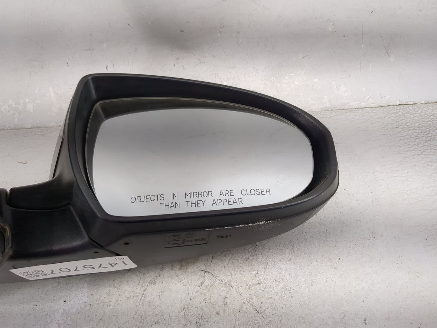 2016-2018 Hyundai Tucson Passenger Side View Mirror - Right Door Mirror OEM Used - Oemusedautoparts1.com