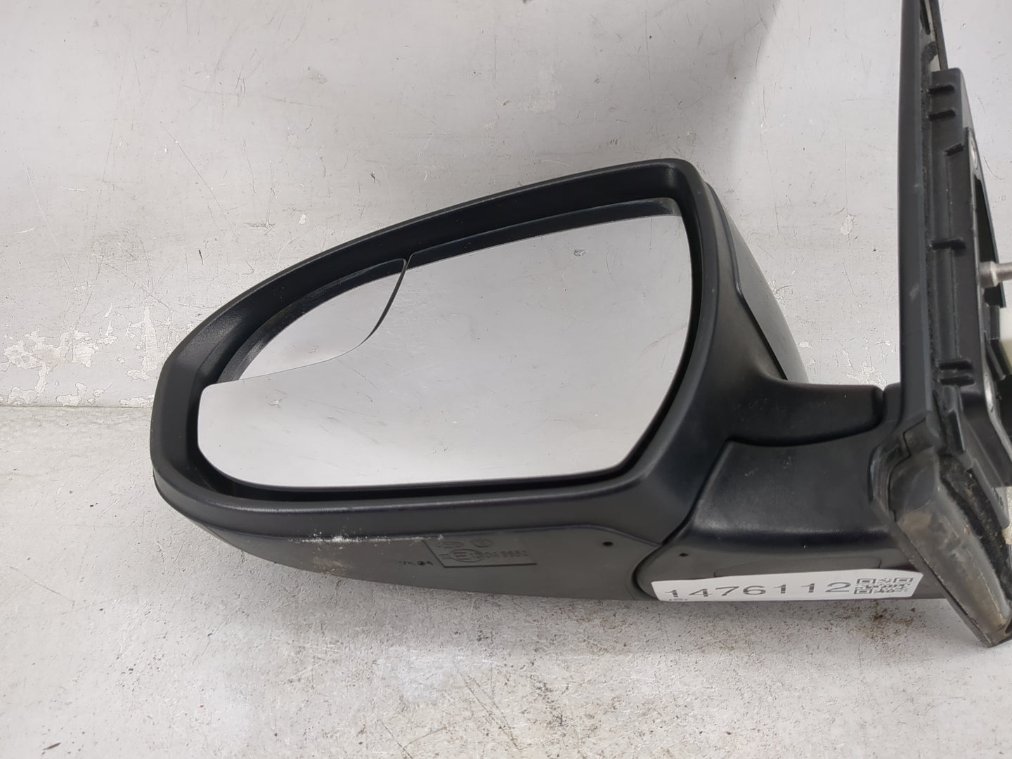 2016-2018 Hyundai Tucson Driver Side View Mirror - Left Door Mirror OEM Used - Oemusedautoparts1.com