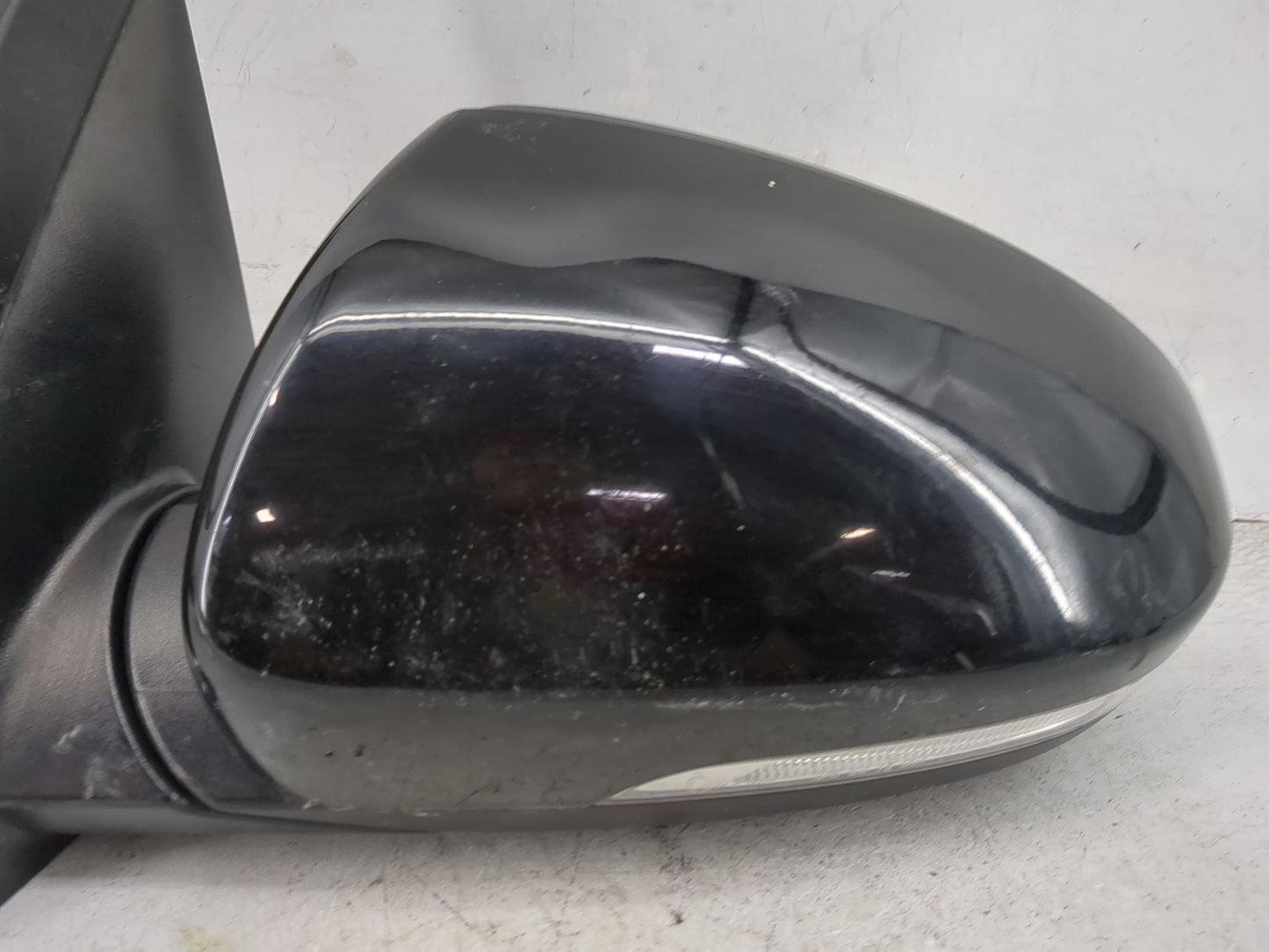 2016-2018 Hyundai Tucson Driver Side View Mirror - Left Door Mirror OEM Used - Oemusedautoparts1.com