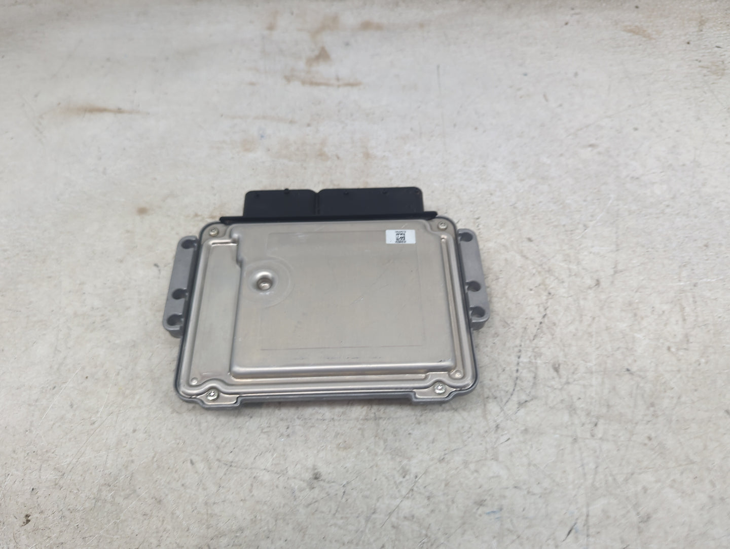2016-2018 Hyundai Tucson PCM Engine Control Computer ECU ECM PCU OEM P/N:39175-2BTA6 0261517915 Fits Fits 2016 2017 2018 OEM