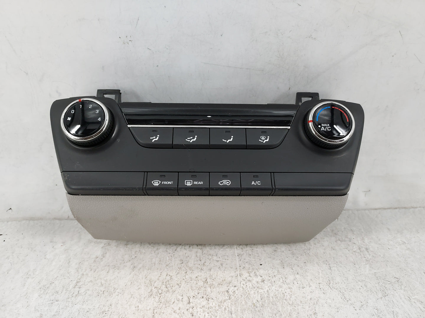 2016-2018 Hyundai Tucson Climate Control Module Temperature AC/Heater Replacement P/N:97250-D3111 Fits Fits 2016 2017 2018 O