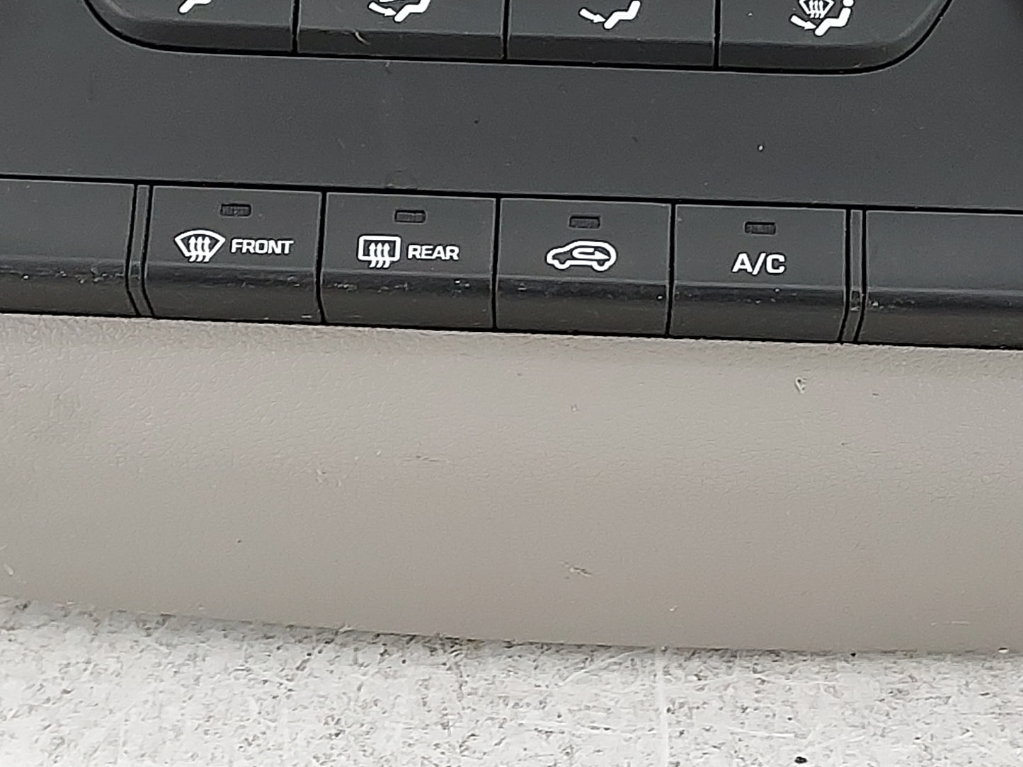 2016-2018 Hyundai Tucson Climate Control Module Temperature AC/Heater Replacement P/N:97250-D3111 Fits Fits 2016 2017 2018 O