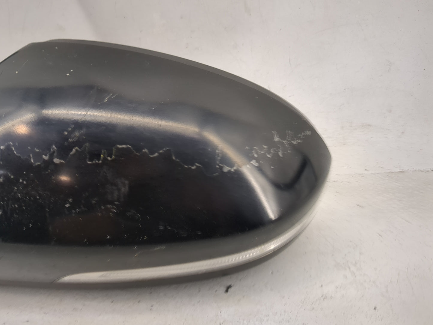 2016-2018 Hyundai Tucson Driver Side View Mirror - Left Door Mirror OEM Used - Oemusedautoparts1.com