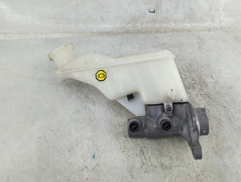 compare product 2016-2021 Hyundai Tucson Brake Master Cylinder 1490842