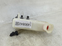 2016-2021 Hyundai Tucson Brake Master Cylinder 1490842 - Oemusedautoparts1.com