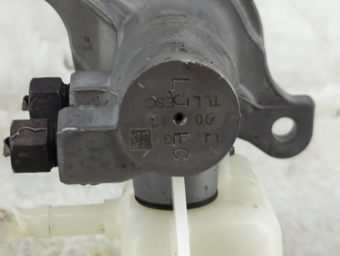 2016-2021 Hyundai Tucson Brake Master Cylinder 1490842 - Oemusedautoparts1.com