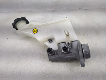 compare product 2016-2021 Hyundai Tucson Brake Master Cylinder 1491119